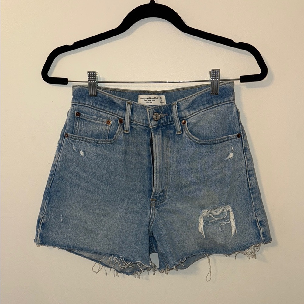 Abercrombie 4in Mom Short High Rise